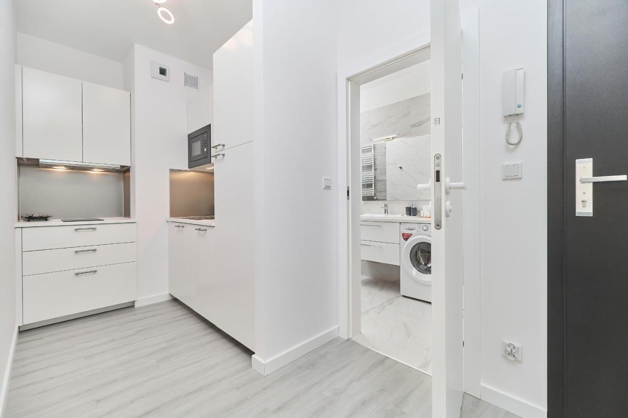 Modern Kosciuszki With Free Garage By Renters Breslau